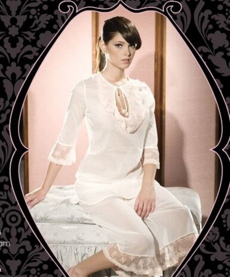 Ashley Greene