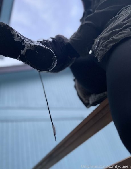 Naken lekkede OnlyFans-bilde av Comfyqueen