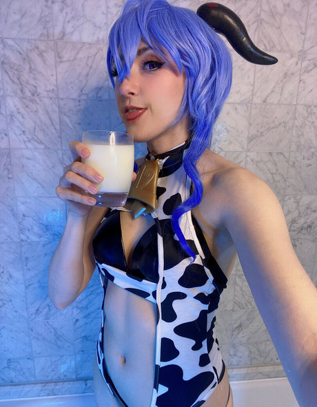 Mangoloo Cosplay