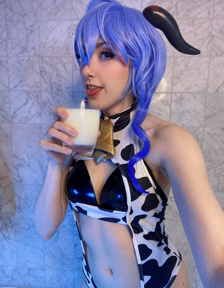 Mangoloo Cosplay