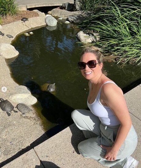 Nahá fotka uniklých OnlyFans od Sarah Cruddas
