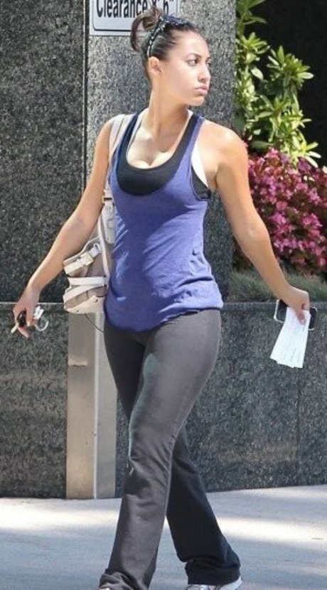 Francia Raisa