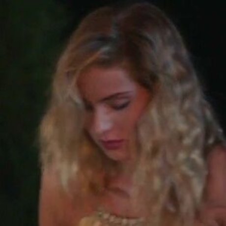Foto nua vazada do OnlyFans de Saxon Sharbino