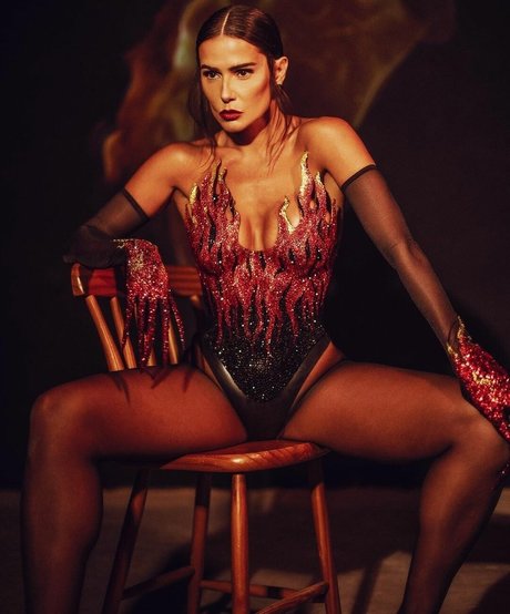Deborah Secco