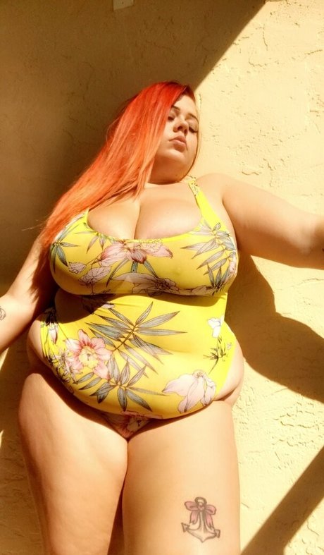 TabbyVonDAMN
