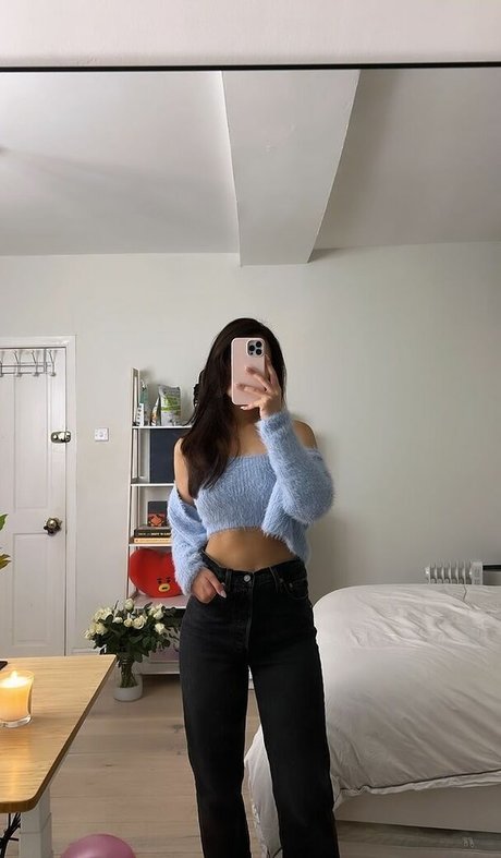 Naken läckt OnlyFans-bild av Karagii
