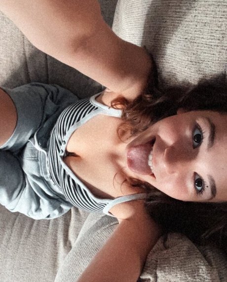 Naken läckt OnlyFans-bild av Nikki Woods