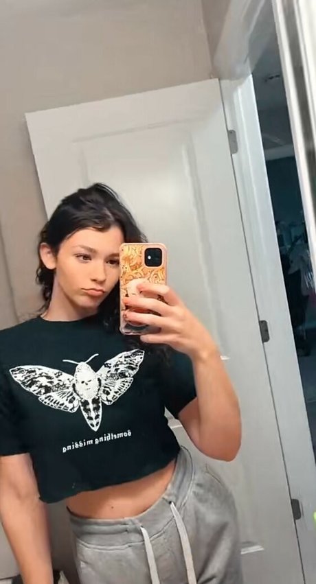 Nikki Woods
