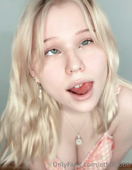 Eth0t666 OnlyFans泄露裸照