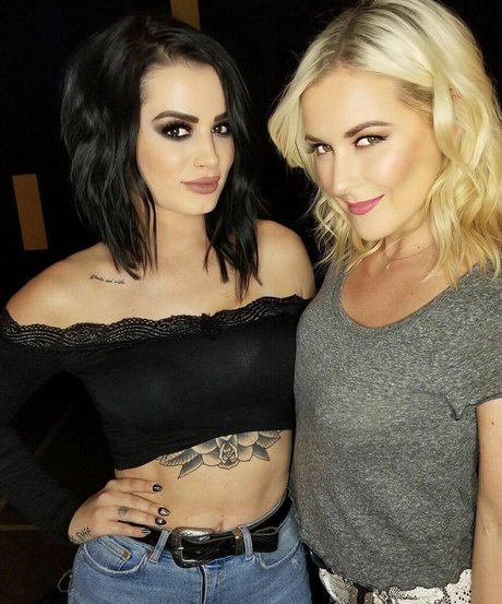 Saraya Bevis OnlyFans