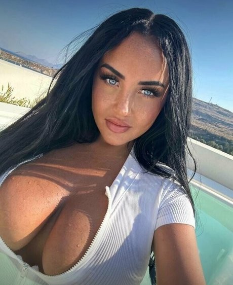 Alasti lekkinud OnlyFans-i pilt Brunettebabiii