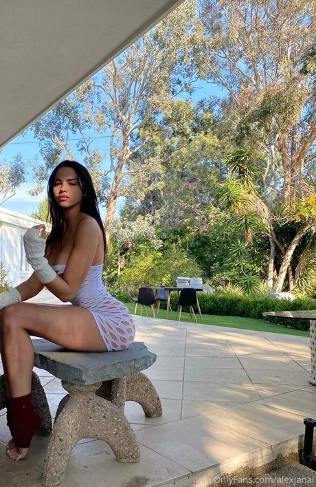 Naken läckt OnlyFans-bild av Alexjanai