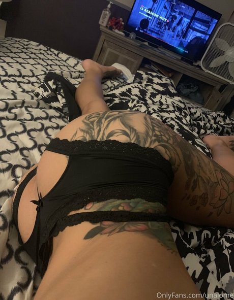 Foto di nudo di fuga di OnlyFans di Unalome