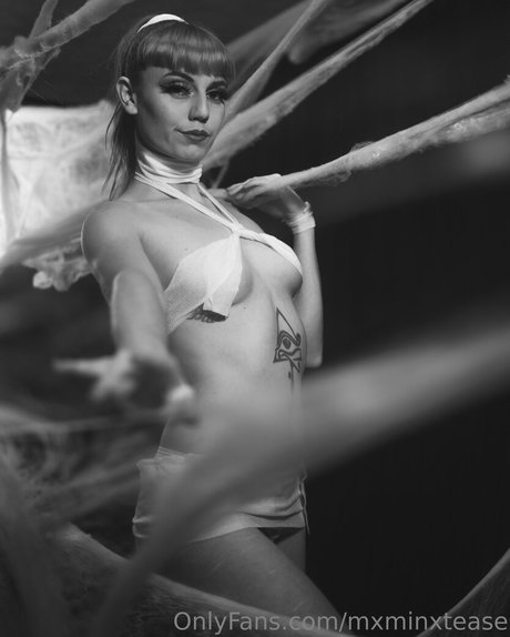 Naken läckt OnlyFans-bild av Mxminxtease