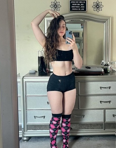 Naken lekkede OnlyFans-bilde av Sophiazipay