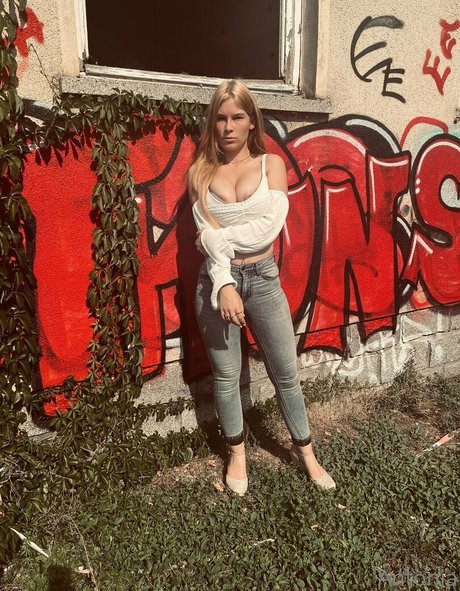 Обнаженная фотография утечки OnlyFans от Imhotantonia
