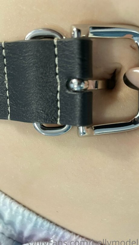 Nacktes geleaktes OnlyFans-Foto von Bellymodel