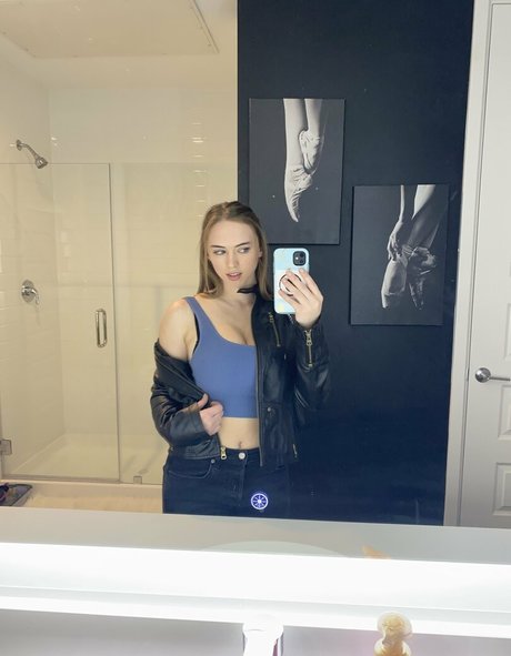 Beccaaviatrix