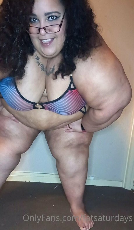 Nahá fotka uniklých OnlyFans od Fatsaturdays