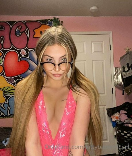 Naken lekkede OnlyFans-bilde av Kittybadooficialll