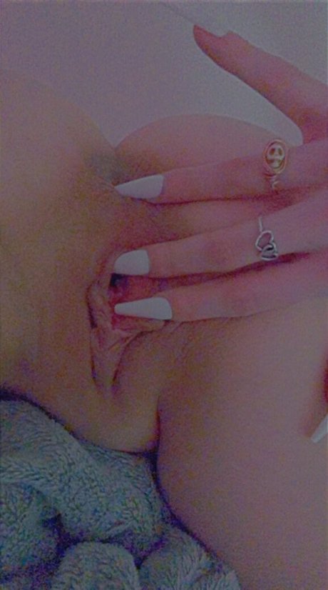 Naken lekkede OnlyFans-bilde av Tyrababy