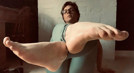 Nahá fotka uniklých OnlyFans od Softboyfeetx
