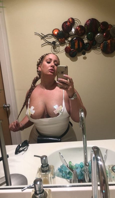 Mzdanibadgirl