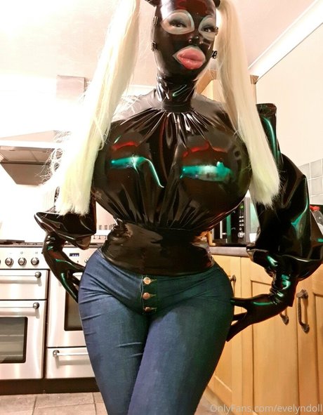 Evelyndoll