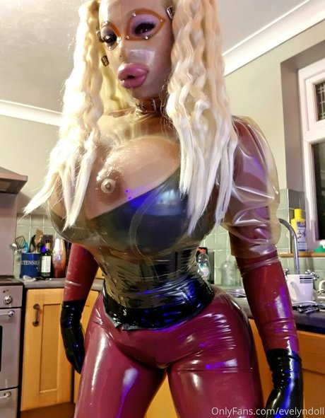 Evelyndoll