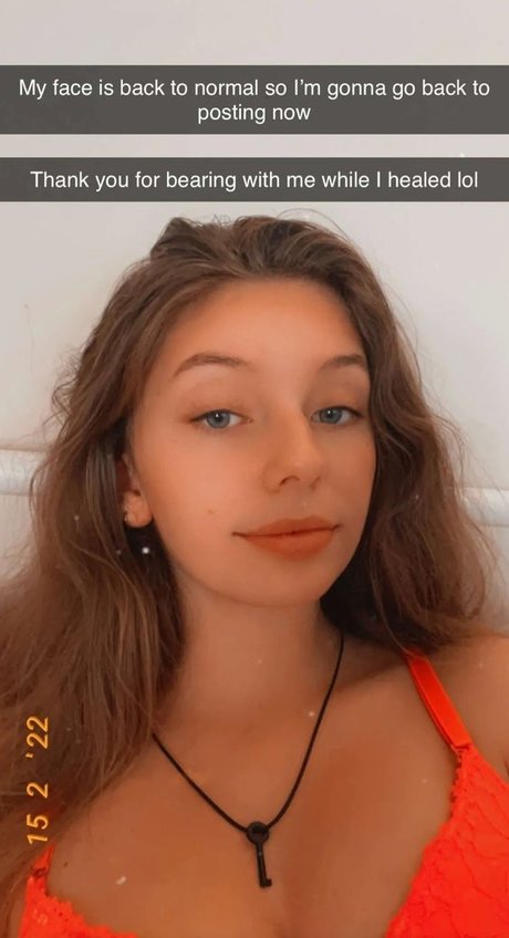 Nahá fotka uniklých OnlyFans od Lydia Renae