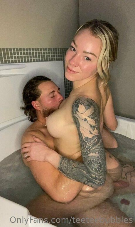 Nahá fotka uniklých OnlyFans od Mrmrssee