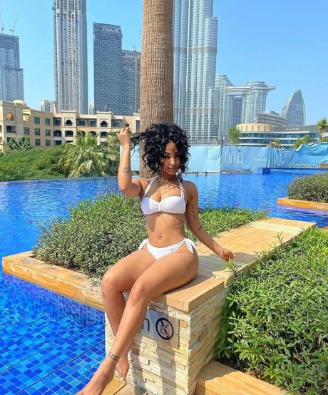 Nahá fotka uniklých OnlyFans od Shenseea