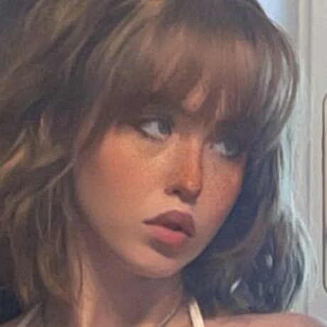 Nahá fotka uniklých OnlyFans od Flwrshop