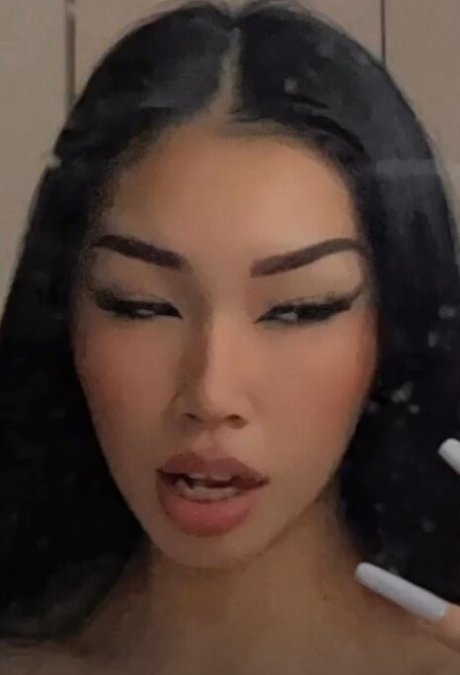 Kamilla Wong