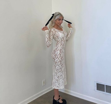 Nahá fotka uniklých OnlyFans od Jennessa Rose
