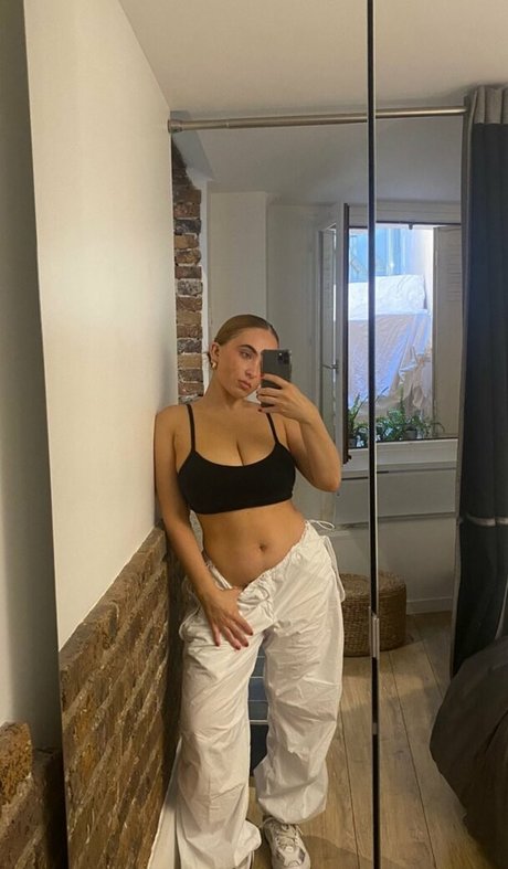 Nacktes geleaktes OnlyFans-Foto von Laura Svensson