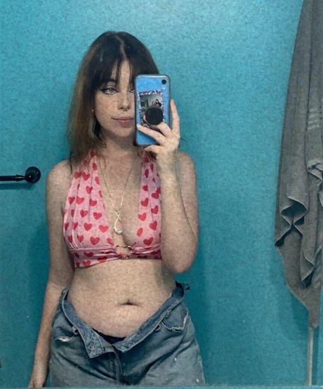 Nahá fotka uniklých OnlyFans od Daisyy Mayyy