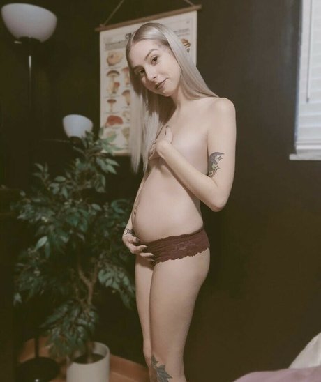 Naken lekkede OnlyFans-bilde av Scarlettmoon13
