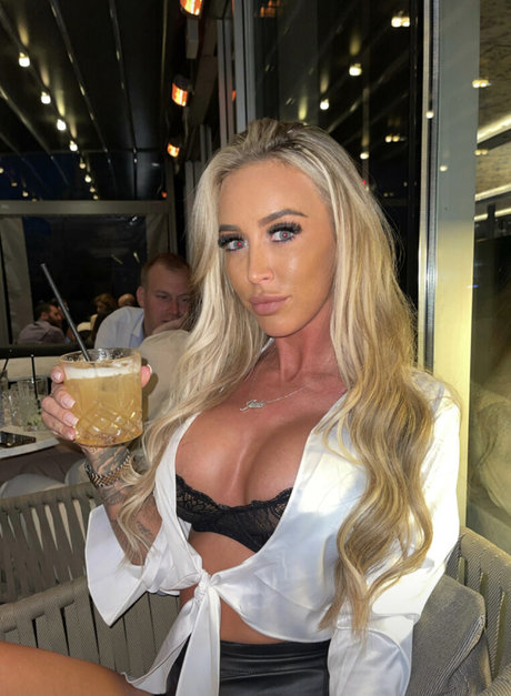 Photo nue de fuite OnlyFans de Jade Hobden