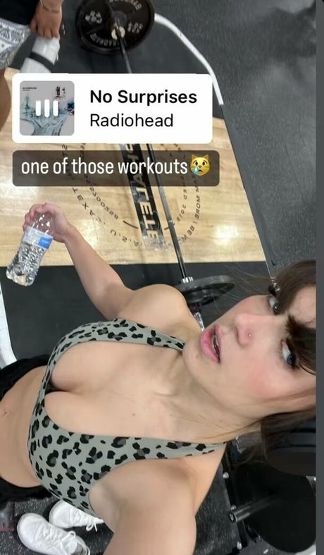 Carlyjb