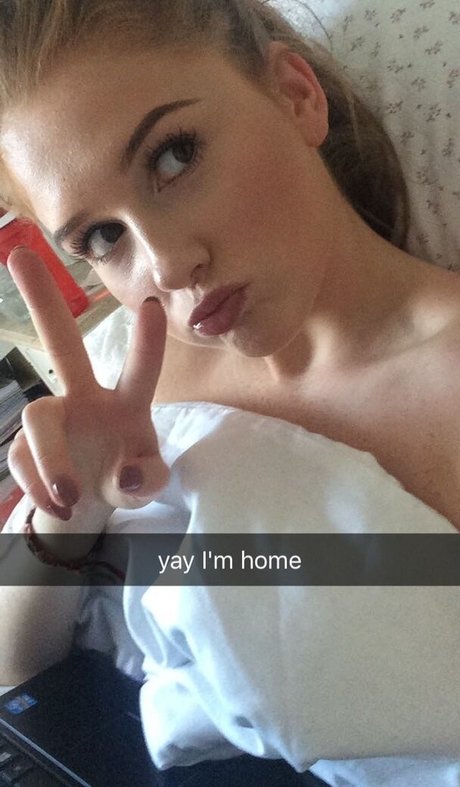 Naken lekkede OnlyFans-bilde av Chloe Rock