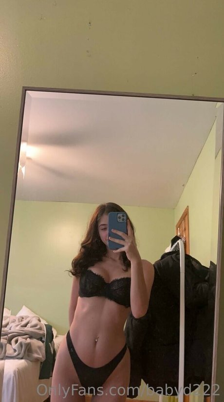 Naken lekkede OnlyFans-bilde av Danikaa