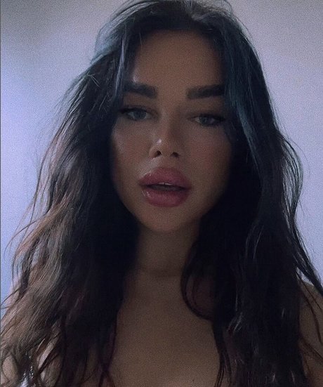 Naken lekkede OnlyFans-bilde av Lena Majewska