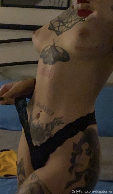 Naken läckt OnlyFans-bild av Doga Tumer