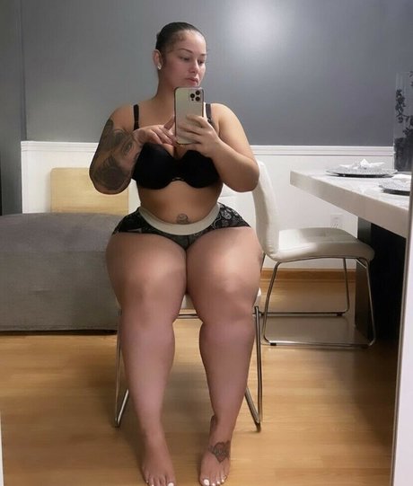 Nahá fotka uniklých OnlyFans od Sadithabodi