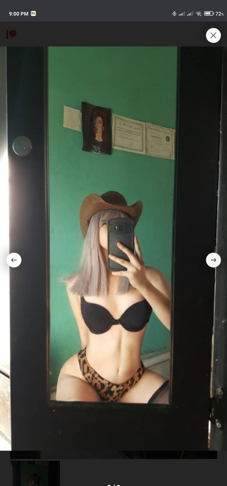 Naken läckt OnlyFans-bild av Ivon Gallardo
