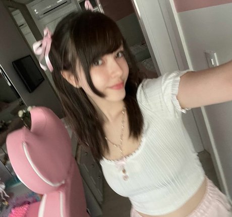 Naken lekkede OnlyFans-bilde av Comunivia