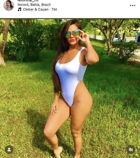 Naken läckt OnlyFans-bild av Leilinha Fitness