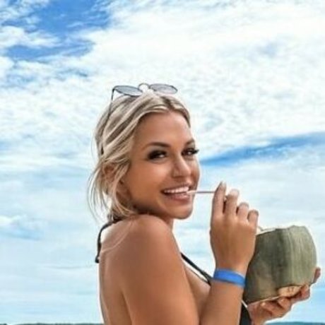 Foto nua vazada do OnlyFans de Kaleigh Hutson