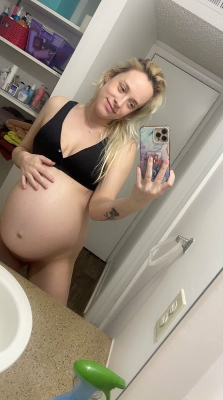 Baddestblondebarbie